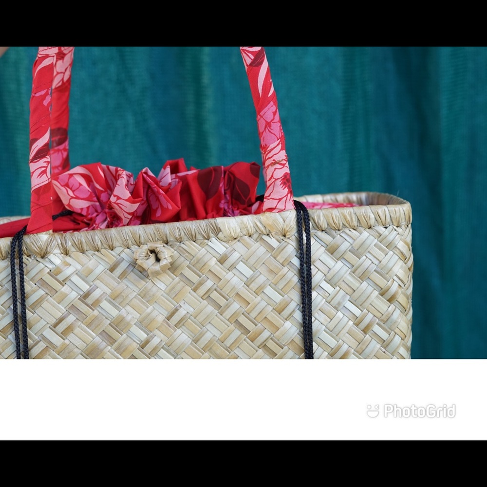 Hawaiian Lauhala Bag - Picture 1 of 6